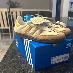 Adidas Samba Women's Shoes - Cream and Tan brand new with box